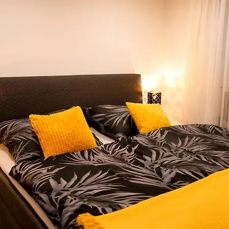 Schoene 2-zimmerwhg 2-4 Personen, Gut Angebunden Apartment