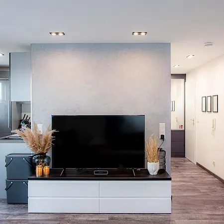 Apartment Schoene 2-zimmerwhg 2-4 Personen, Gut Angebunden Baden-Baden